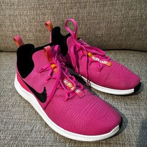 Nike Womens Free TR 8 942888-601 Pink Running Shoes